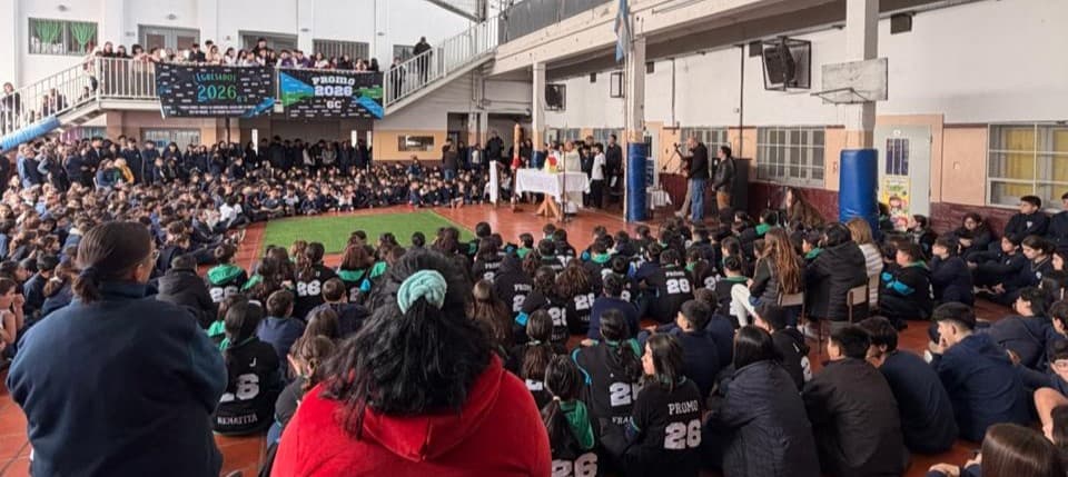 Frente del colegio
